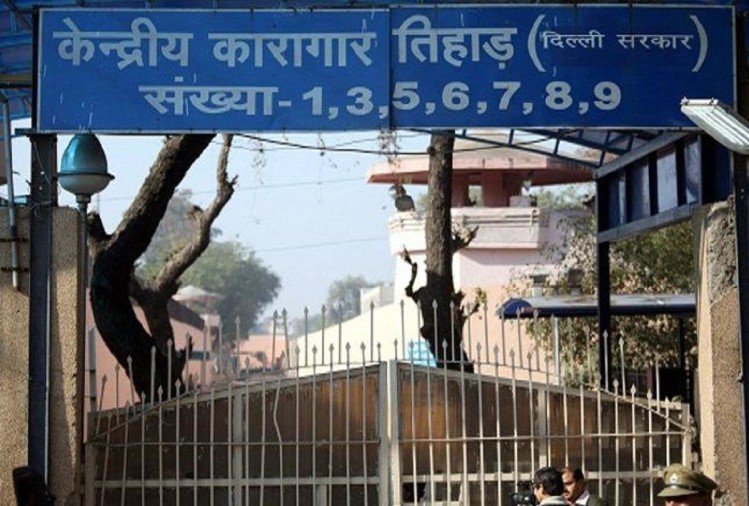 ... तो नाटकीय ढंग से तमंचे के साथ दिल्ली में गिरफ्तार अन्नू गंगवार पहुंचा तिहाड़ जेल !