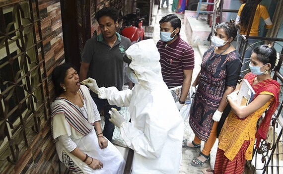 महाराष्ट्र को लेकर बहुत चिंतित, कोरोनावायरस को हल्के में न लें : COVID-19 केस बढ़ने पर सरकार