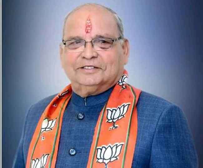 ड्रामेबाजी : अपनी ही सरकार में धरने पर कैबिनेट मंत्री बंशीधर भगत