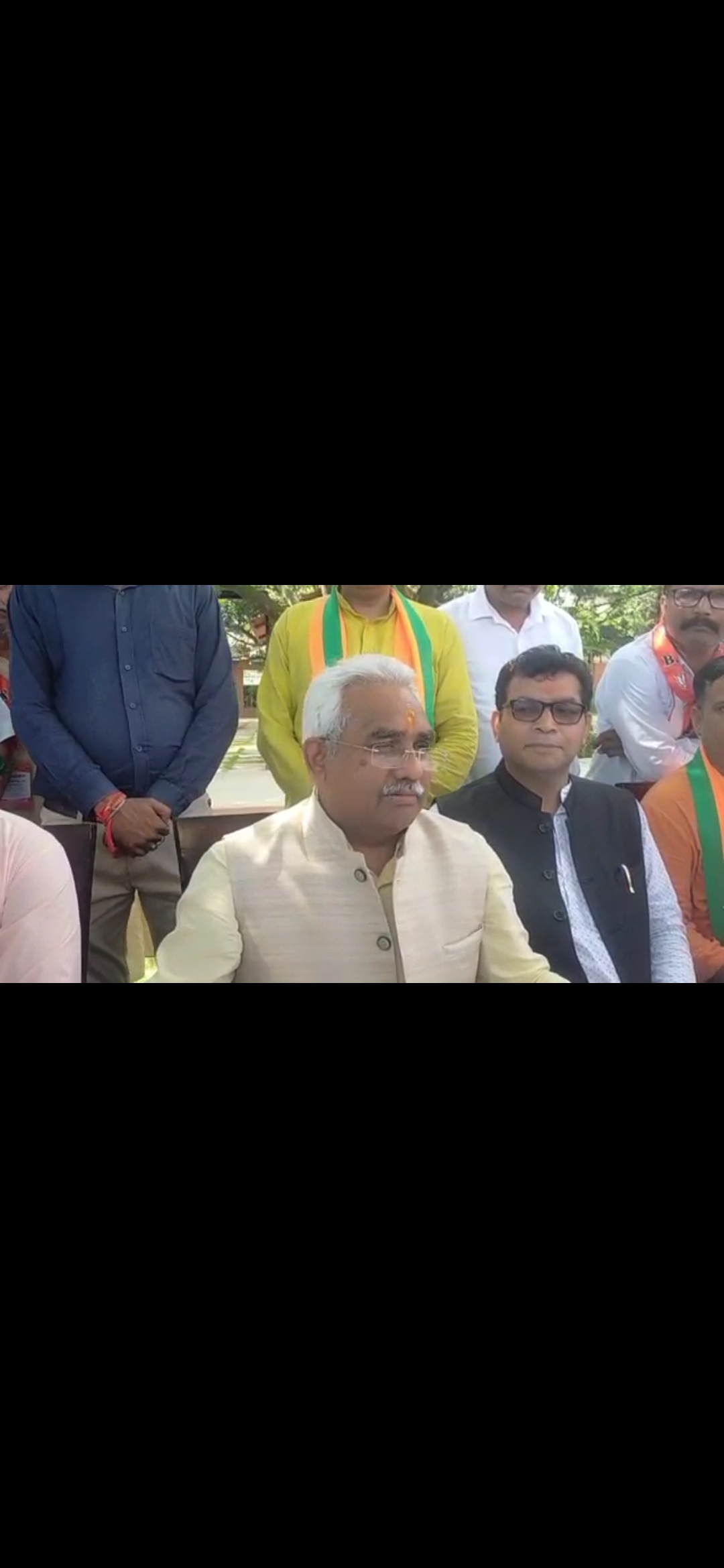 बीजेपी विधायक ठुकराल के मक्खी भिनभिनाने वाले ब्यान पर भाजपा प्रदेश अध्यक्ष कौशिक को सुनिए !